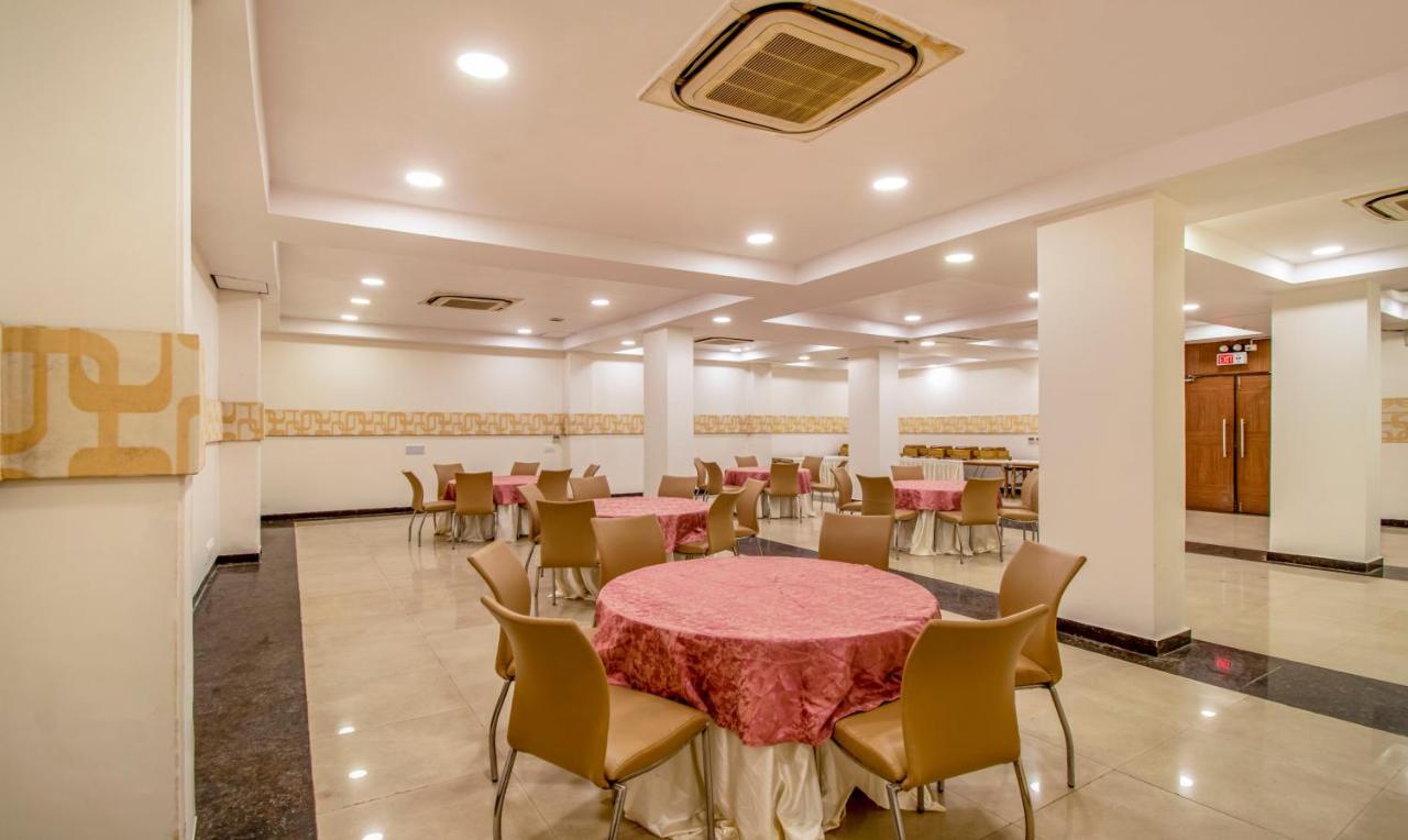 Treebo Premium Rose Mallow New Delhi Exterior foto